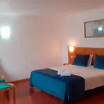 Santa Cruz Hotel Silveira (Lisbon)