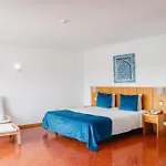 Hotel Santa Cruz 3*