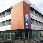 Santa Cruz Hotel Silveira (Lisbon)