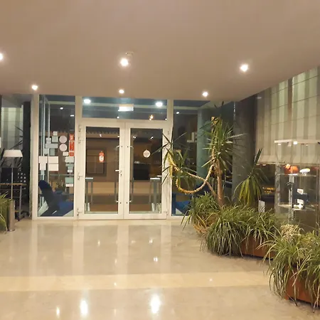 圣克鲁斯酒店 3*
