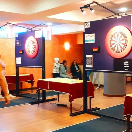 Hotel Santa Cruz Silveira (Lisbon)