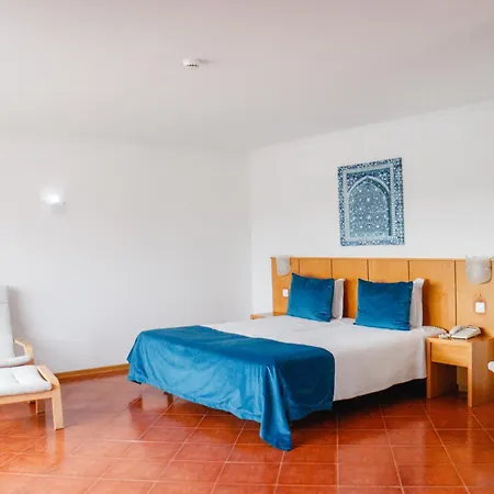Szálloda Santa Cruz 3*