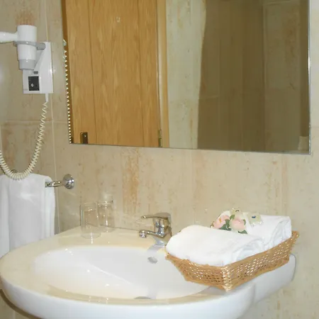 Santa Cruz Szálloda 3*