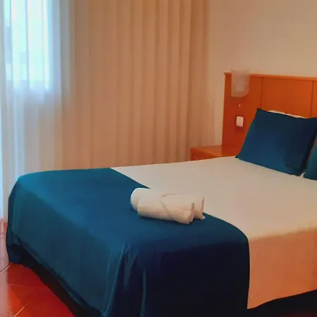 Hotel Santa Cruz 3*