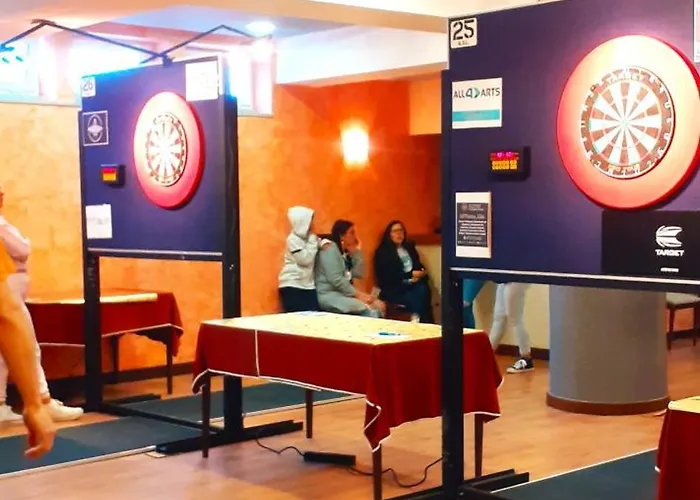 Hotel Santa Cruz Silveira (Lisbon)