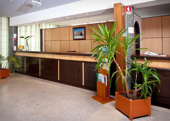 Hotel Santa Cruz Silveira (Lisbon)